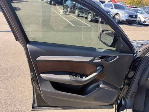 2016 Audi Q3 2.0T quattro Premium Plus