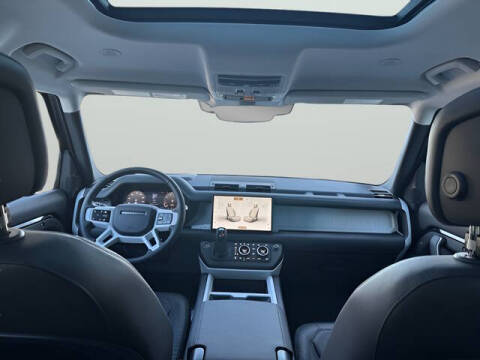 2025 Land Rover Defender 110 P500 X-Dynamic SE