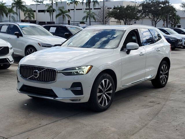 2023 Volvo XC60 B5 Plus Bright Theme