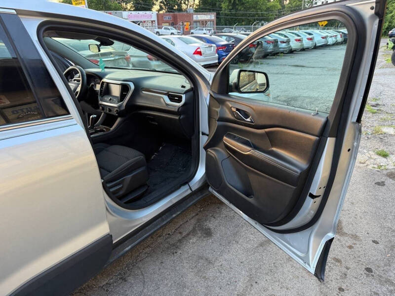 2017 GMC Acadia SLE-1