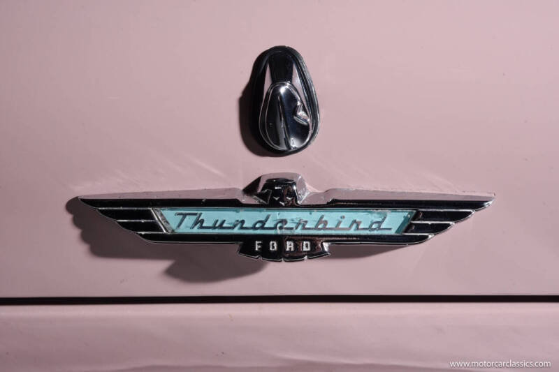 1957 Ford Thunderbird