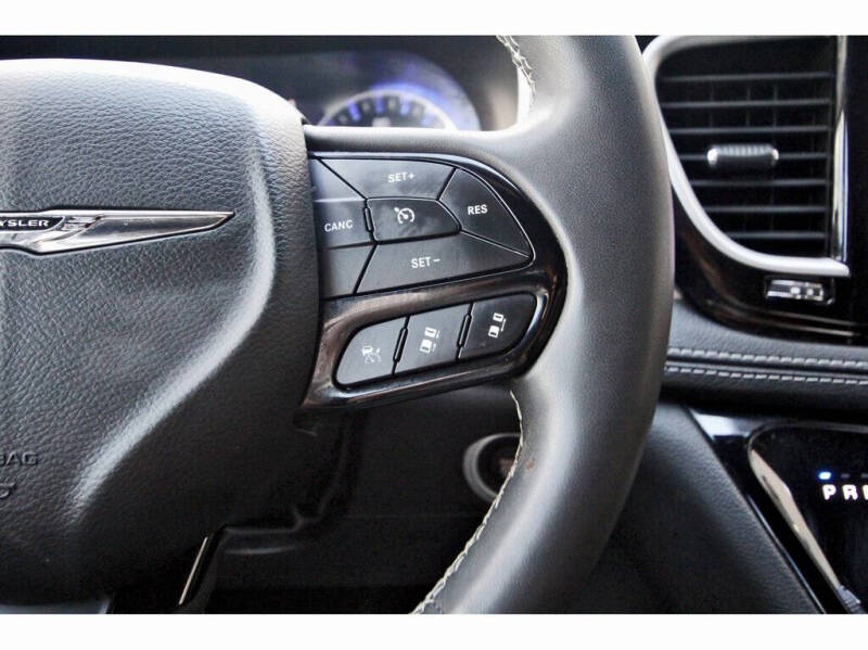 2022 Chrysler Pacifica Touring