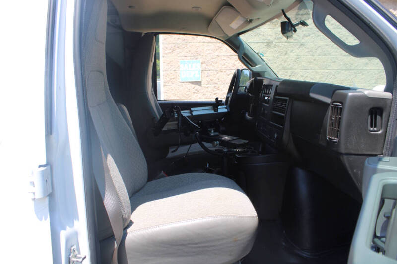 2021 Chevrolet Express 2500
