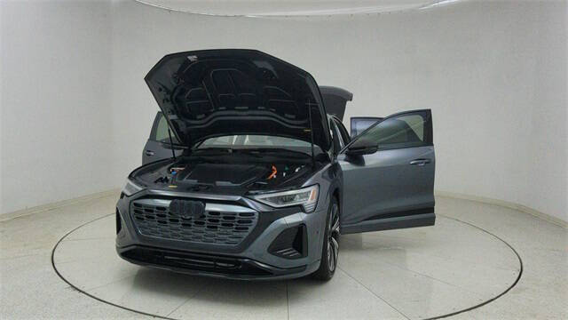 2024 Audi Q8 Sportback e-tron quattro Prestige S line