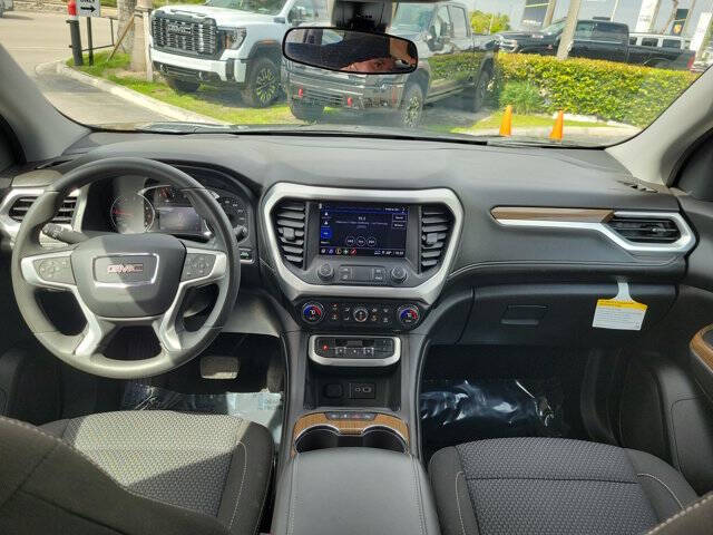2023 GMC Acadia SLE