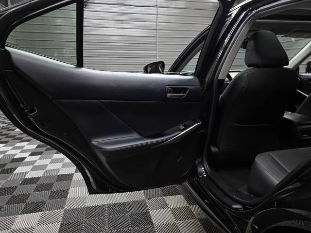 2018 Lexus IS 300