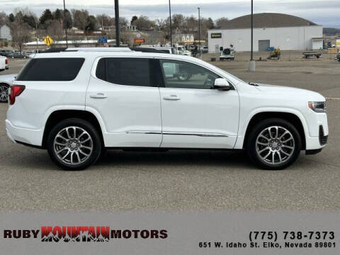2023 GMC Acadia Denali