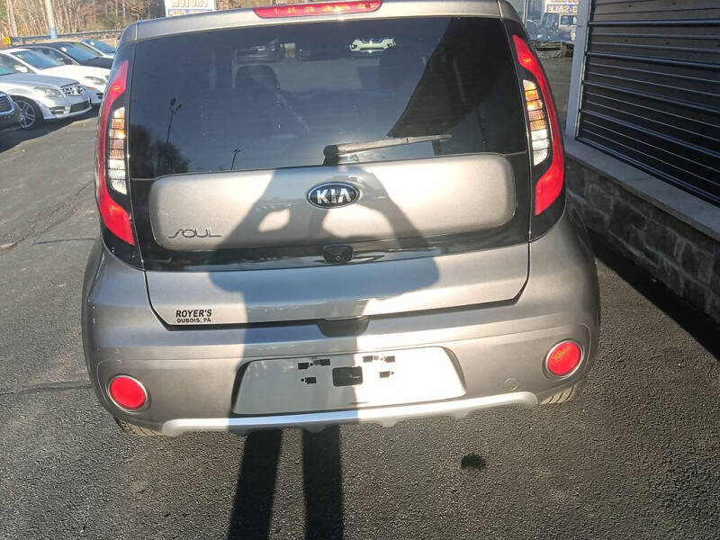 2017 Kia Soul +