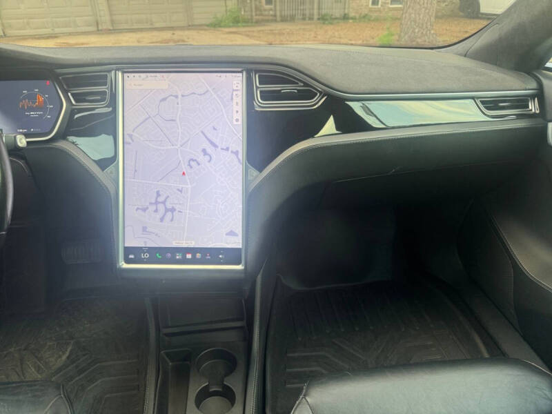 2015 Tesla Model S 90D