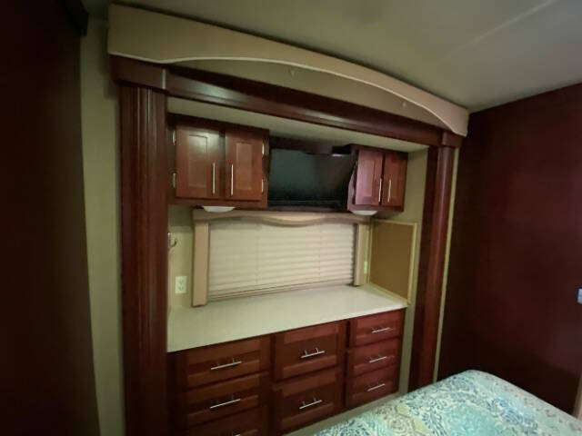 2011 Freightliner MH Chassis