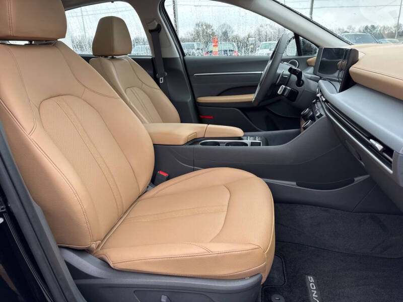 2025 Hyundai Sonata Hybrid Limited