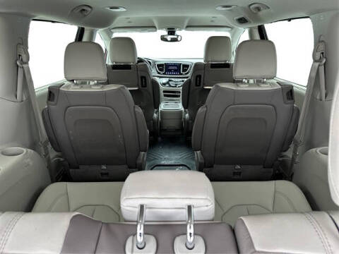 2018 Chrysler Pacifica Touring L Plus