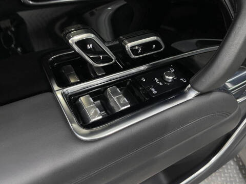 2024 Land Rover Range Rover P530 SE