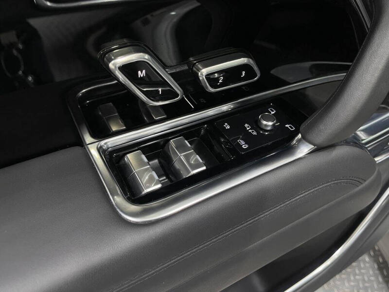 2024 Land Rover Range Rover P530 SE