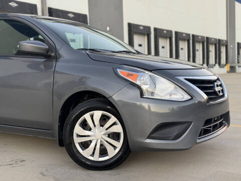2019 Nissan Versa SV