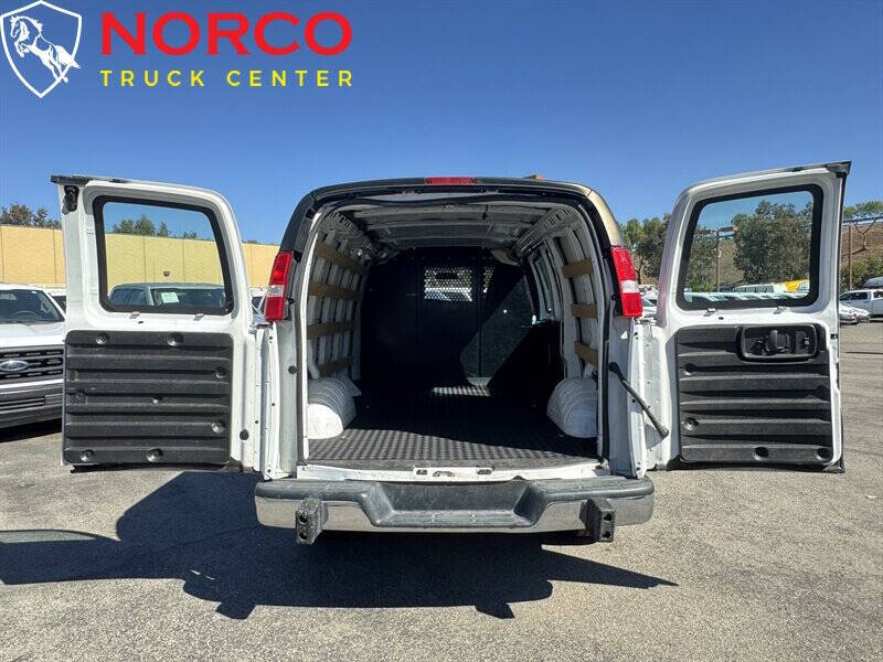 2023 GMC Savana 2500