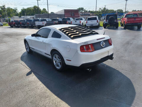 2011 Ford Mustang V6