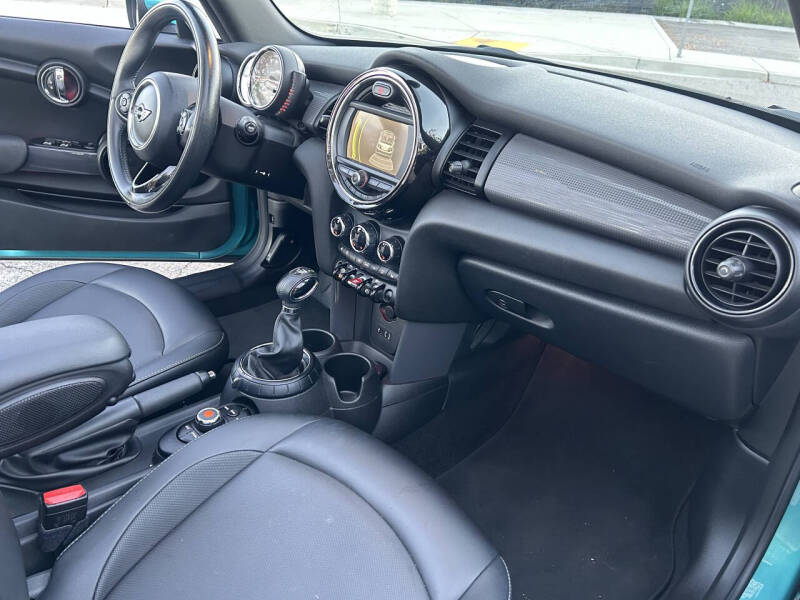 2016 MINI Convertible Cooper