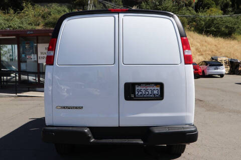 2021 Chevrolet Express 2500