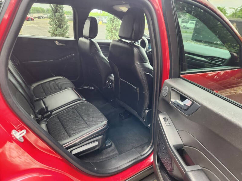 2023 Ford Escape ST-Line Select