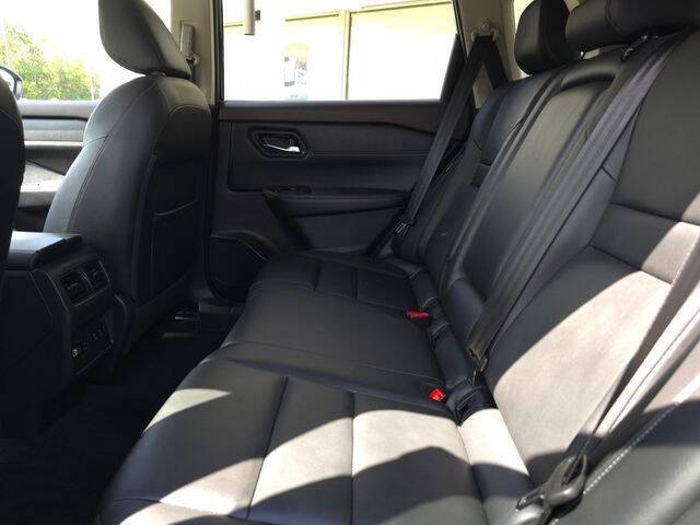 2022 Nissan Rogue SL