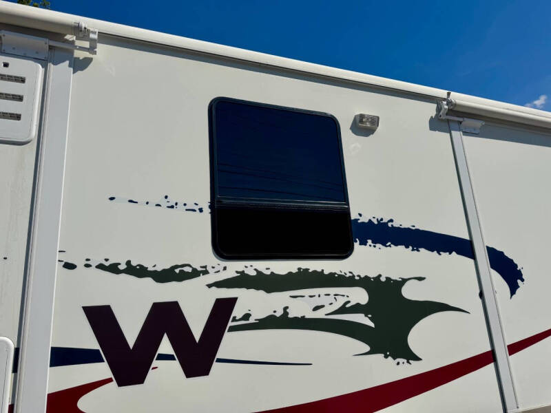 2002 Freightliner XCS Chassis