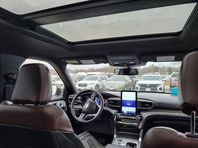 2022 Ford Explorer Platinum