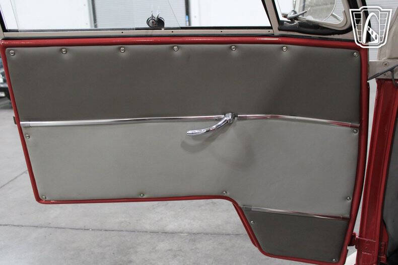 1961 Volkswagen Bus