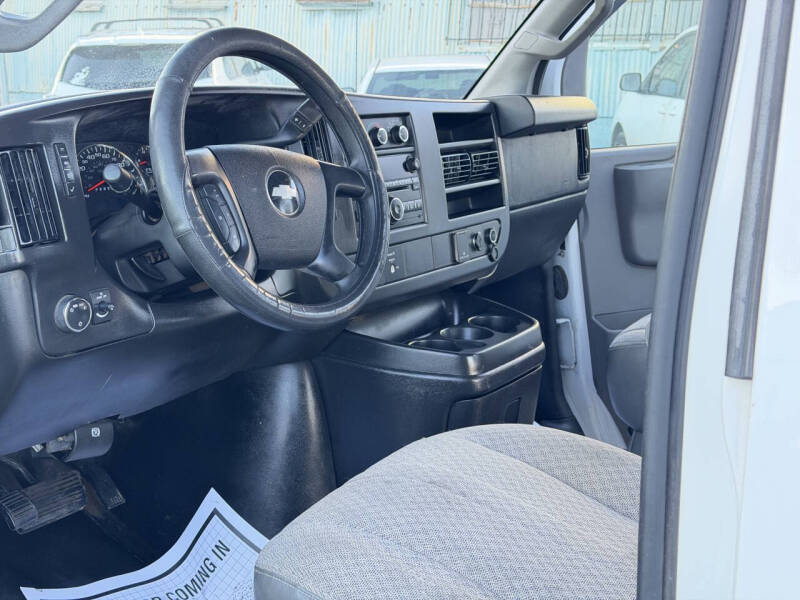 2016 Chevrolet Express 2500