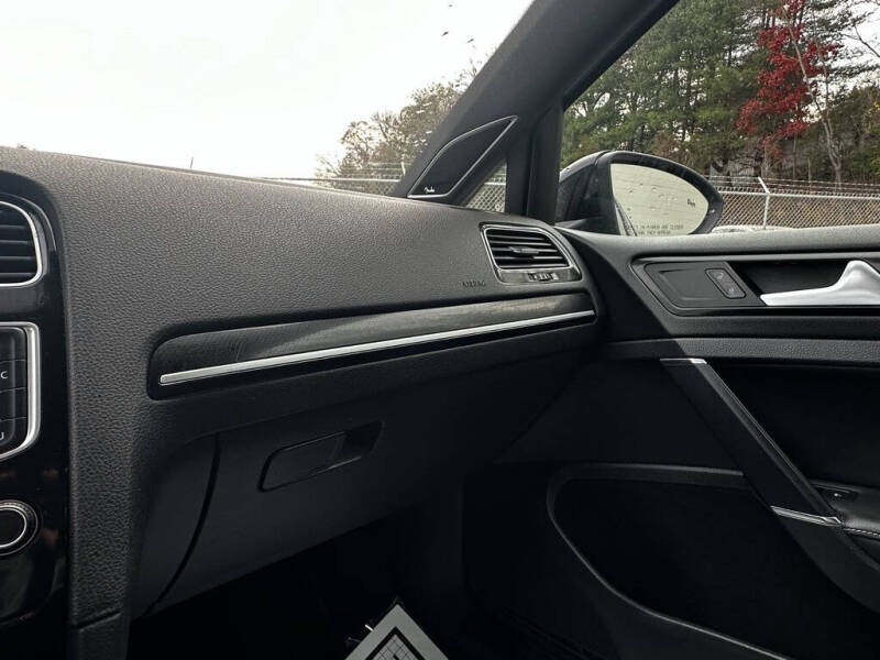 2017 Volkswagen Golf R 4Motion