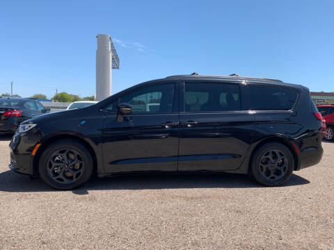 2021 Chrysler Pacifica Hybrid for sale at Primetime Auto in Corpus Christi TX