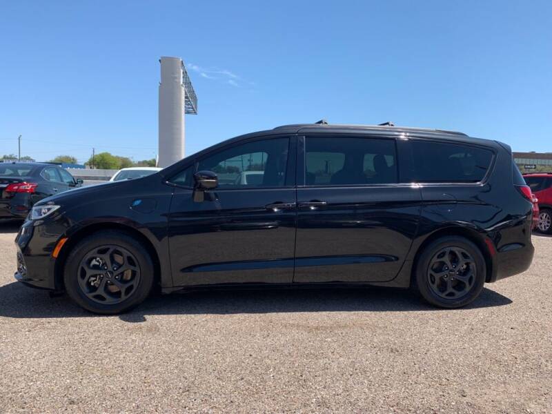 2021 Chrysler Pacifica Hybrid for sale at Primetime Auto in Corpus Christi TX