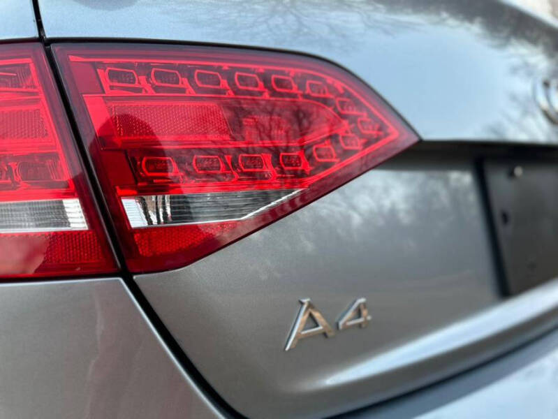 2010 Audi A4 2.0T quattro Premium Plus