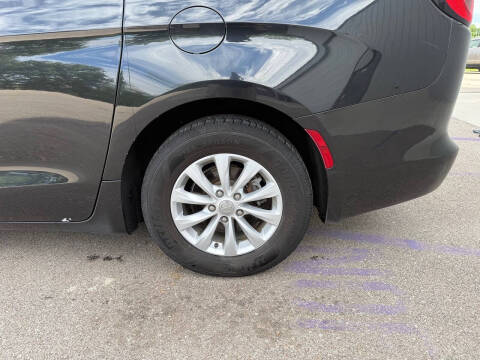 2017 Chrysler Pacifica Touring