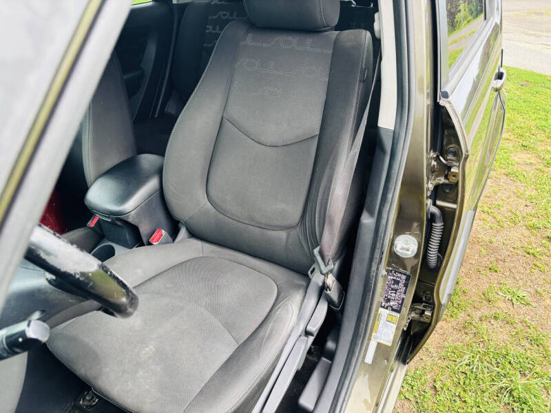 2013 Kia Soul +