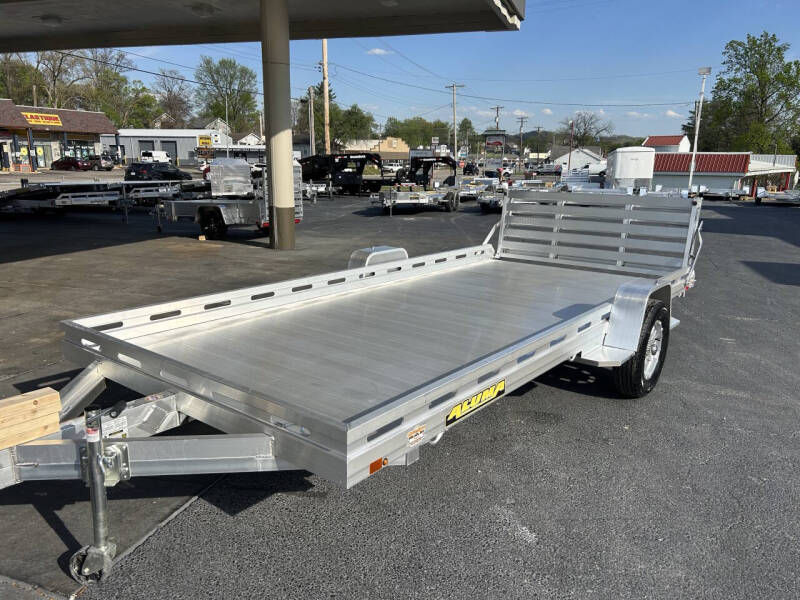 2027 Aluma 8015SBT