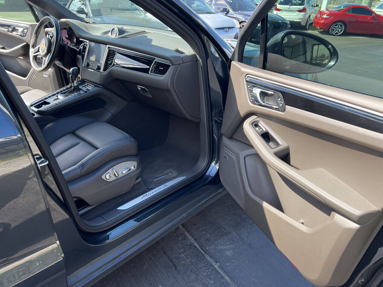 2018 Porsche Macan  - $29,900