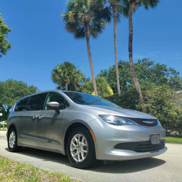 2017 Chrysler Pacifica LX