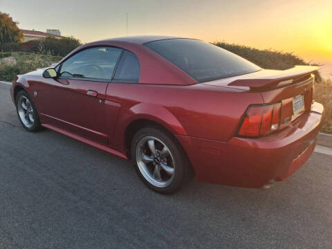 2004 Ford Mustang GT Deluxe