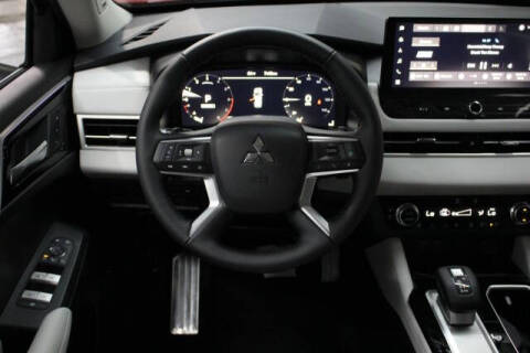 2025 Mitsubishi Outlander SEL