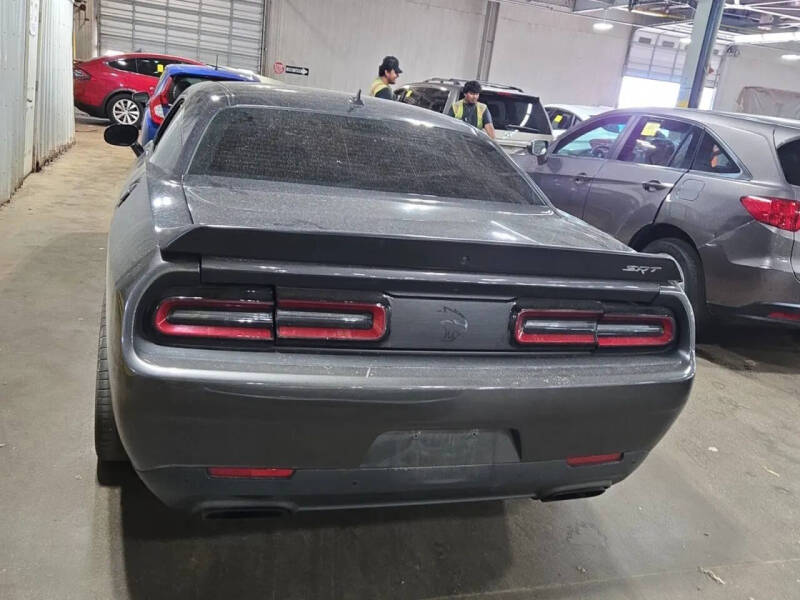 2016 Dodge Challenger SRT Hellcat