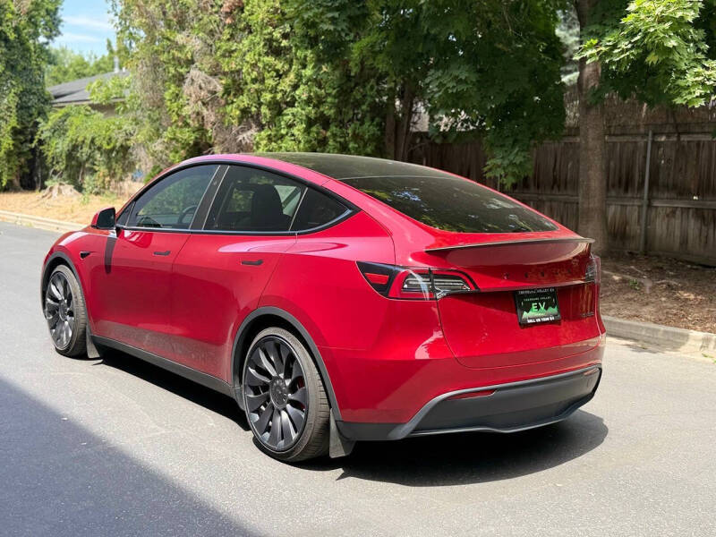 2024 Tesla Model Y Performance