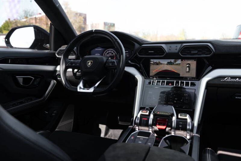 2020 Lamborghini Urus