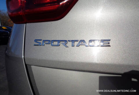 2022 Kia Sportage LX