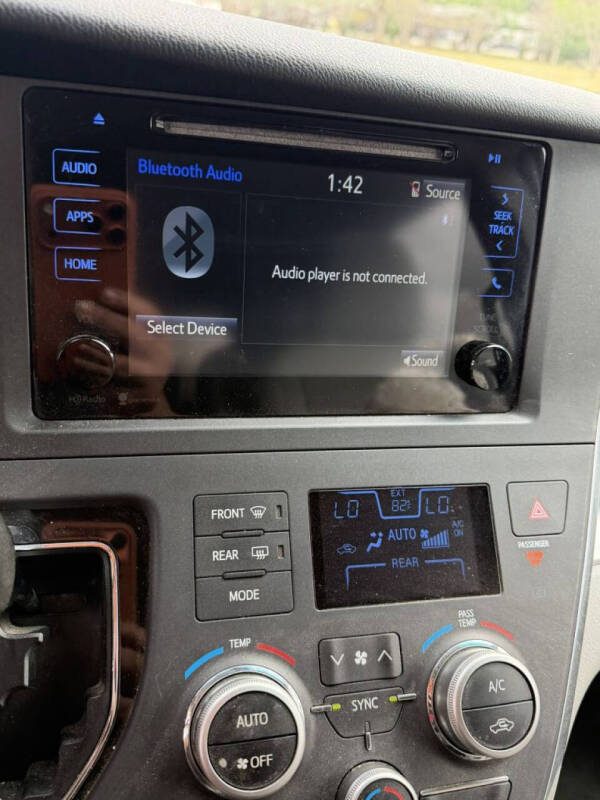 2015 Toyota Sienna