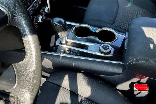 2017 Nissan Pathfinder SV