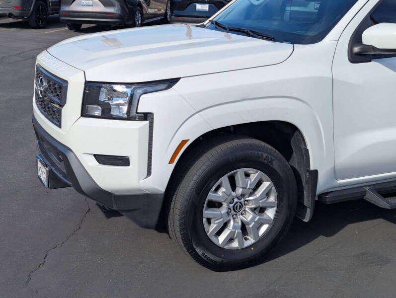 2022 Nissan Frontier SV