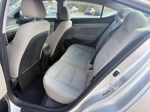 2018 Hyundai Elantra SEL