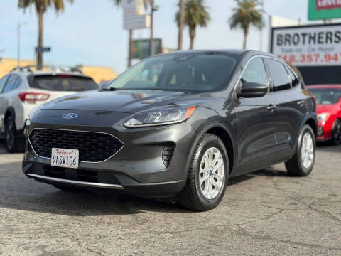 2020 Ford Escape SE