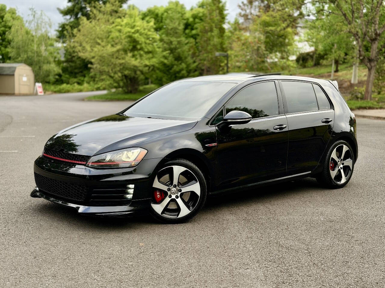 Deep Black Pearl 2017 Volkswagen Golf GTI Hatchback Front-Wheel Drive 6-Speed Automatic